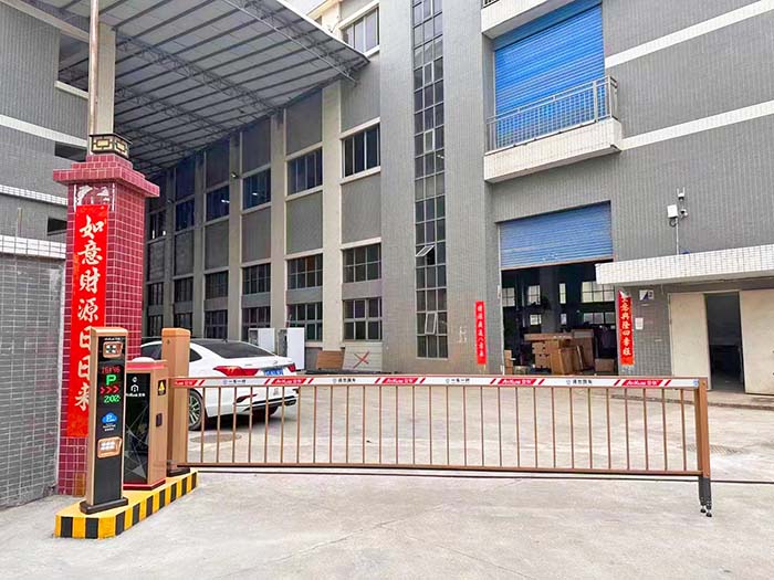 工廠柵欄道閘 工廠柵欄道閘