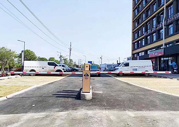 寫(xiě)字樓智能道閘